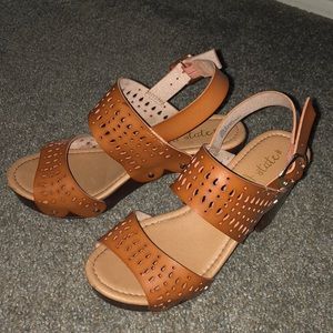 altar’d state chunky brown heels